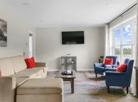 10 Min to Downtown-Modern in Magic City-Both Units
