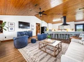 Wolf Bay House
