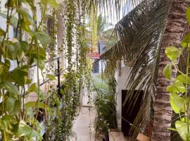 Anana Coliving, hotel in Playa del Carmen