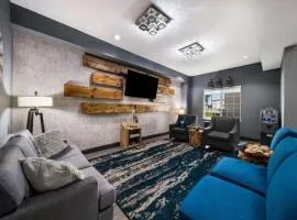 Best Western Plus Lake Dallas Inn & Suites