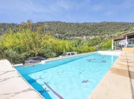 2 Bedroom Gorgeous Apartment In Falicon