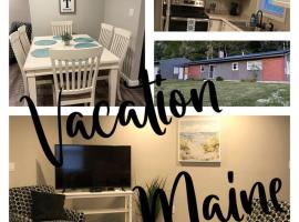 Spacious Home near Airport, cottage à Bangor