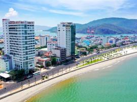 Huong Viet Hotel Quy Nhon - Beachfront, hotel near Phu Cat Airport - UIH, Quy Nhon