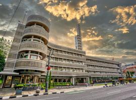 Hotel Savoy Homann、バンドンのホテル