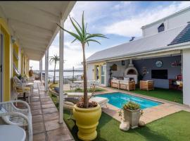 Gordon's Beach Lodge – pensjonat w mieście Gordonʼs Bay