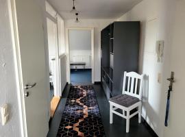 gemütliche Ferienwohnung, hotel met parkeren in Burgstaedt