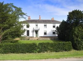 Walesby House, hotel com estacionamento em Walesby