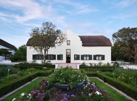 The Homestead at Hazendal, in Stellenbosch Winelands by NEWMARK，史泰倫布西的高爾夫飯店