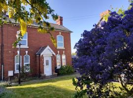 Victoria Villas, hotel cerca de Castillo de Flint, Sandycroft