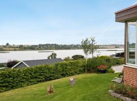 Holiday Home Eleana - 300m to the inlet in Sealand by Interhome, hytte i Roskilde