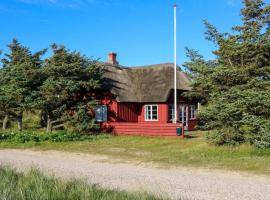 Holiday Home Jorid - 300m from the sea in Western Jutland, cabaña o casa de campo en Vejers Strand