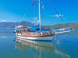 Fetiyede kiralık tekne, boat in Fethiye
