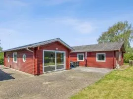 Holiday Home Aku - 24km from the sea in Western Jutland by Interhome