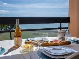 Apartment Claire Marine by Interhome