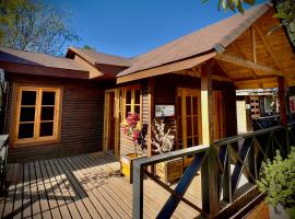 Explore - Cozzy Cabin Located in Duhatao, Chiloe Island, Patagonia, Chile, hotell i Ancud