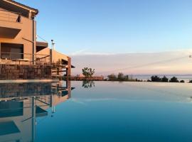 Olivia Estate Villa with Private Swimming Pool, hotel med parkering i Elia