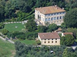 Azienda Agricola Fabbrica Di San Martino, hotel Luccában