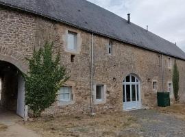 Petit Marigny - Belle maison pour 10 voyageurs, hotel a Alexain