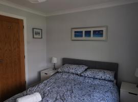 Chy Lowen - Private rooms, not en-suite, in private home with cats, close to Eden & beaches, hotel in Saint Blazey
