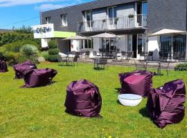 Cozy Hôtel Logis Morlaix, хотел в Plouigneau