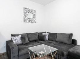 ALURE RESIDENCES 1 & 24h self check-in, free parking in front of the apartment building, new building, terrace, cafe with breakfast in the apartment building, next to the aqua park