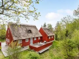 Awesome Home In Græsted With Wifi
