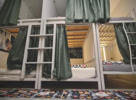 Boxpackers Langkawi, отель в Пантай-Сенанге