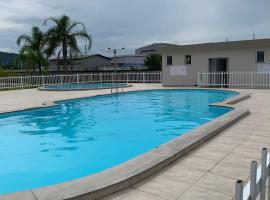 Apto Próximo Hospital e Centro - Biguaçu, hotel in Biguaçu