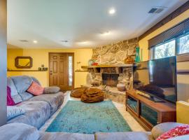 Peaceful Boulder Apartment with Private Patio!, hotel in Boulder