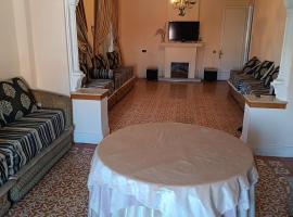 Céntrico cardenal cisneros 7 3d sin ascensor, hotel in Melilla