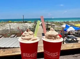 New ! Unique Renovated Oceanfront Condo at Ocean Reef Resort-Free parking - Amazing pools