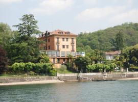 Hotel Lido, Hotel mit Parkplatz in Angera