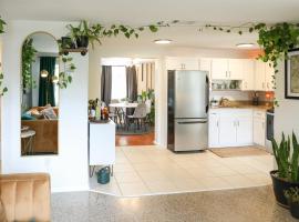 Mystic Haven - Hot Tub, BBQ Grill, Beaches, Pet Friendly, hotell sihtkohas Largo