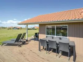 Nice Home In Væggerløse With Sauna