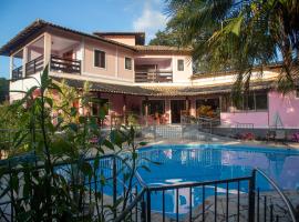 Pousada Casa Rosa, hotel with pools in Alto Paraíso de Goiás