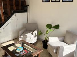 Alojamiento temporal La Josefina: Tandil'de bir otel