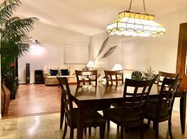 Pool House in Tropical Miami