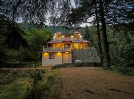 Vibhasa-Vasuki Room in Adventure Bliss Villa Where Scenic Views Meet BBQ and Bonfire Delights, hótel í Rāmgarh