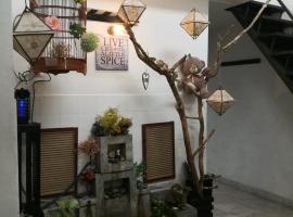 Hua Tang Homestay, hotel with parking in Ipoh