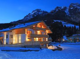 Tarlack Appartements Hütten 1a, hotel in Leogang