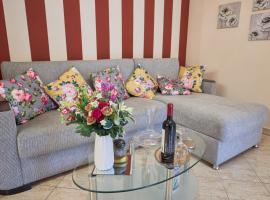 ZAFIRENIA SUITES, holiday rental in Eleftheres