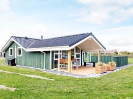 6 person holiday home in Hj rring、ロンストラップのホテル