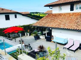 MAISON GANTTIPIENEA – obiekt B&B w Saint-Pée-sur-Nivelle