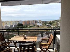 Apartamento vistas al mar, a 350m de la playa, cheap hotel in Moncófar