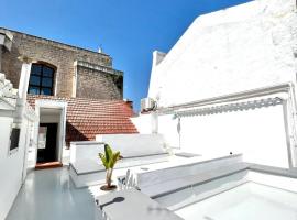 Casa Vacanza Saint Patrick DImora del 1200, hotel a Barletta