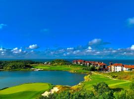 Thracian Cliffs Private Apartment, resort en Kavarna