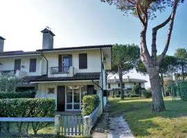 Villa in Caorle near Spiaggia Tartaruga