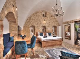 אבני החושן - סוויטות יוקרה בצפת העתיקה - Avnei Hachoshen - Luxury Suites in the Old City, hotell i Safed
