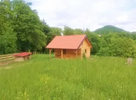 Jelenova lesena hiška