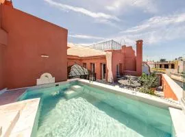 Casa Palacio Virgenes 7 with private swimming pool and parking